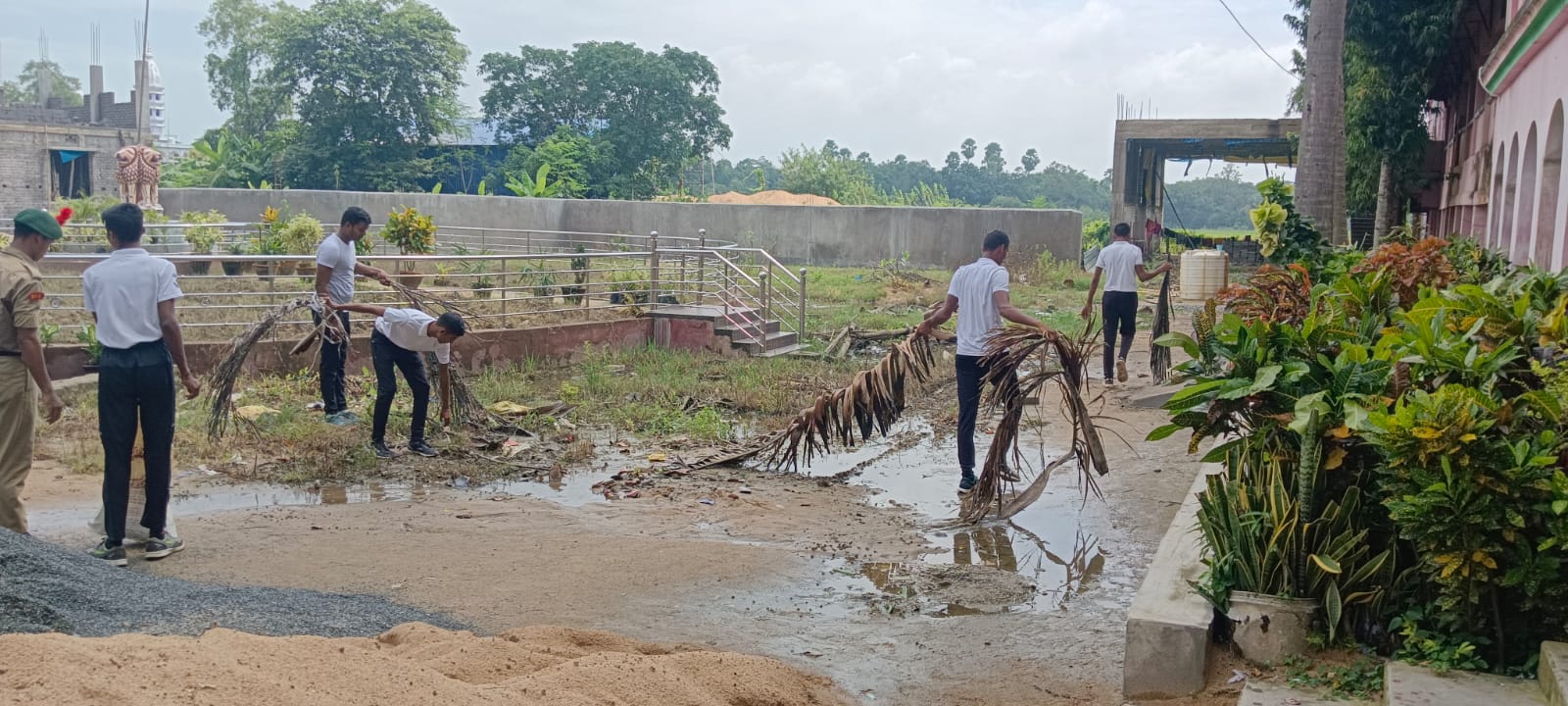 AP602815_Swachh Bharat Abhiyan (3).jpeg